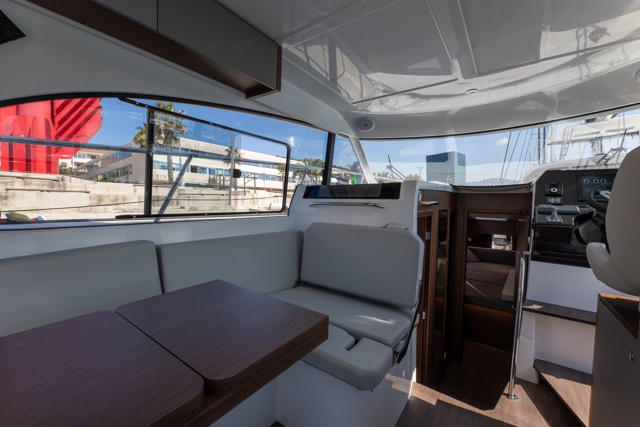 Photo #10 - Antares 11 Fly OB (Desire) in Split - 39837