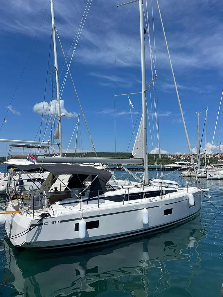 Bavaria C38 (Ohana)  - 3
