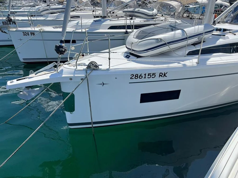 Bavaria C38 (Moya)  - 8
