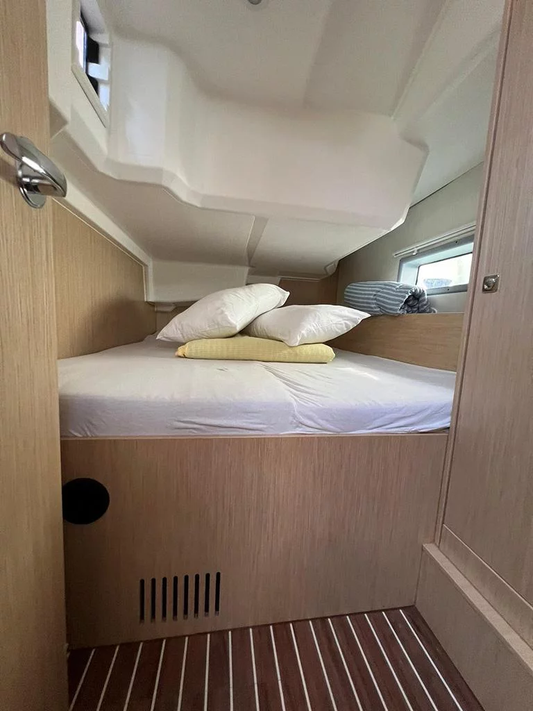 Bavaria C38 (Moya)  - 27