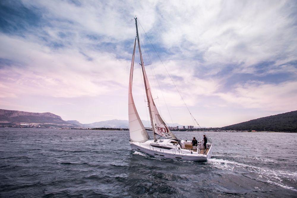Photo #4 - Salona 380 (Navis Celere) in Kastela - 39855