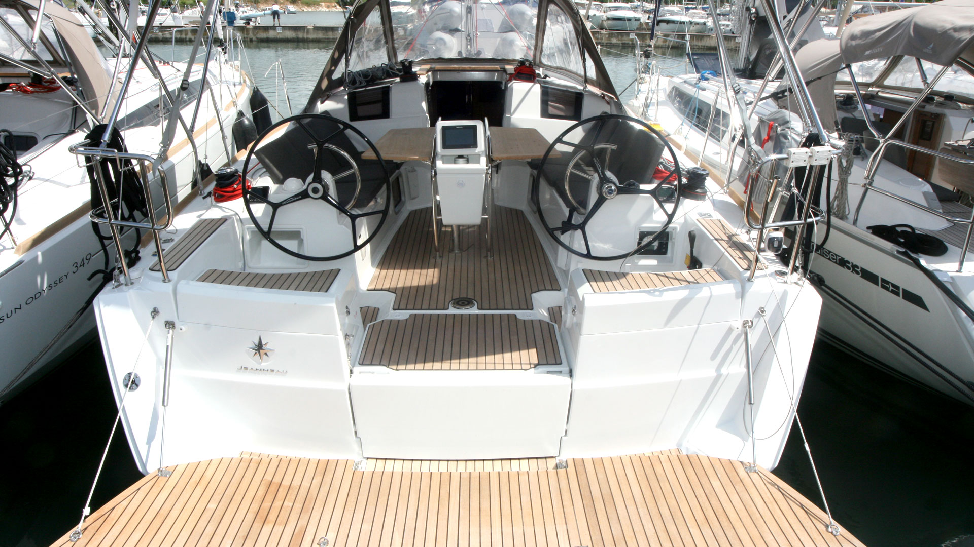 Photo #11 - Sun Odyssey 389 (Tina) en Pula - 39893