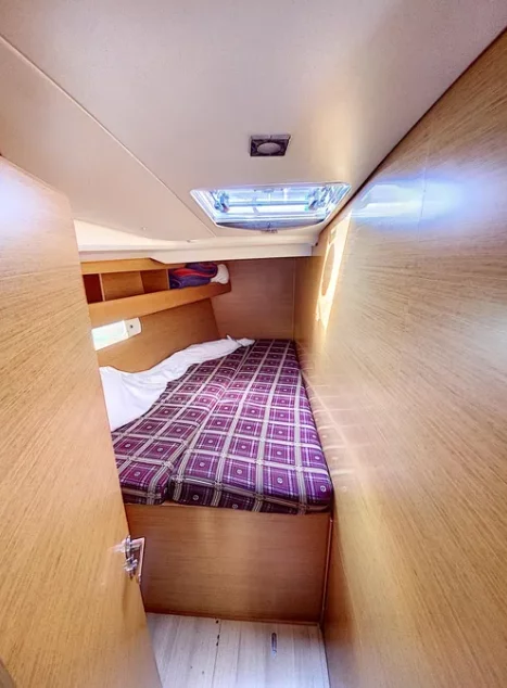 Sun Odyssey 469 (Scooby Doo)  - 10