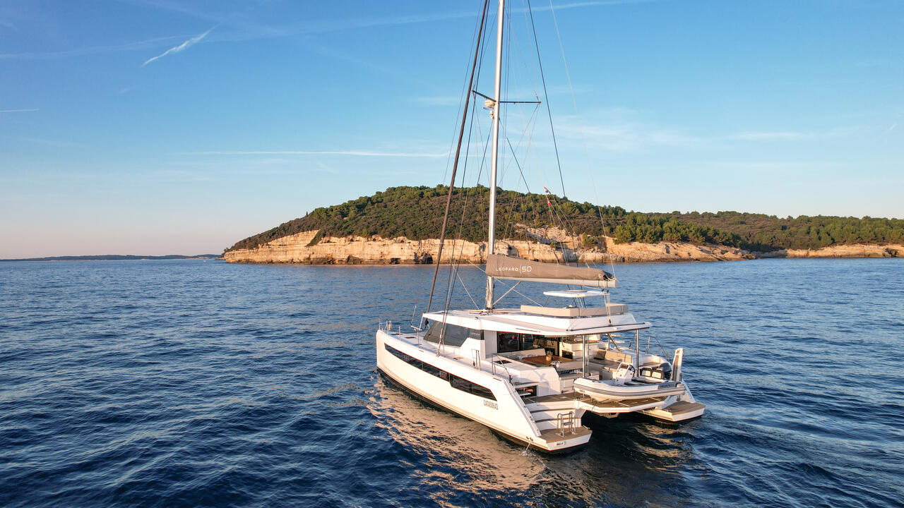 Photo #7 - Leopard 50 (Solaia) en Trogir - 39919