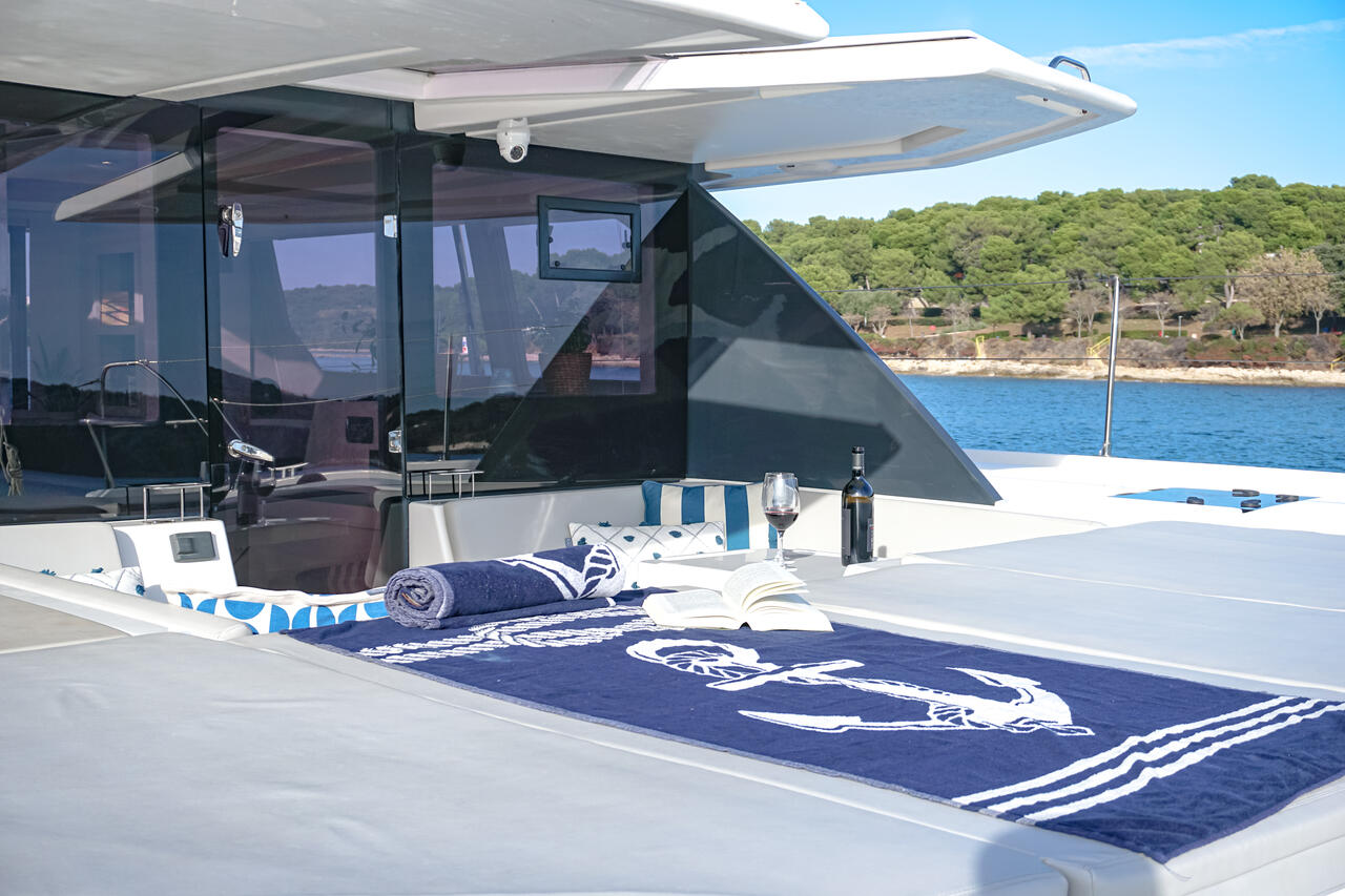 Photo #11 - Leopard 50 (Solaia) en Trogir - 39919