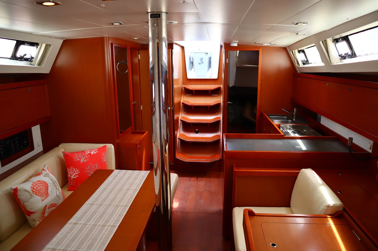 Photo #6 - Oceanis 41 (Ecstasea) en Athènes - 39920