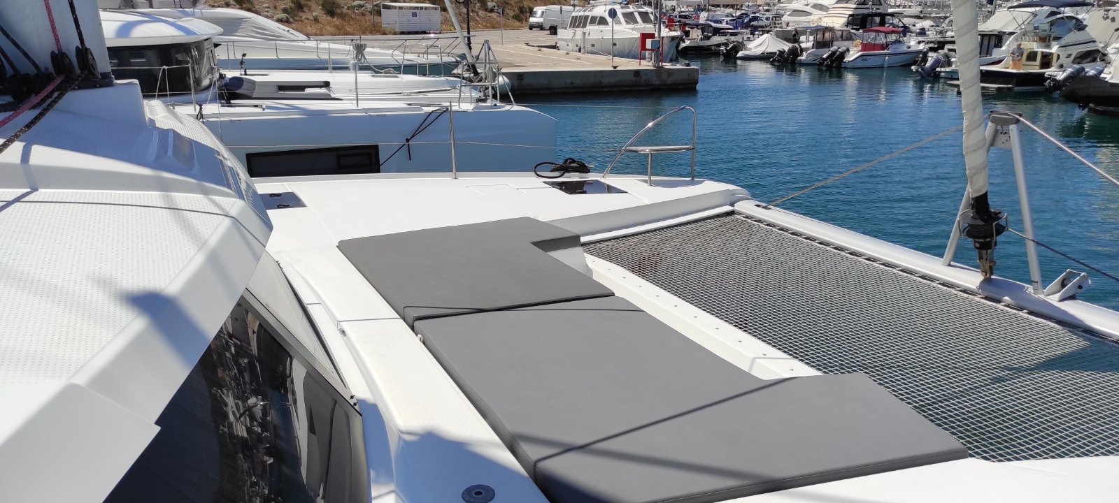 Photo #13 - Fountaine Pajot Elba 45 - 4 + 2 cab. (Kon-tiki) en Lavrion - 39936