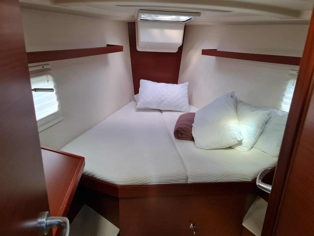 Photo #3 - Hanse 418 - 3 cab. (Mystique) in Lefkada - 39945
