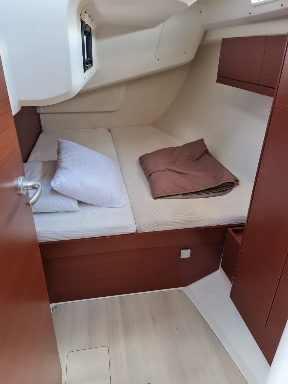 Photo #4 - Hanse 418 - 3 cab. (Mystique) in Lefkada - 39945