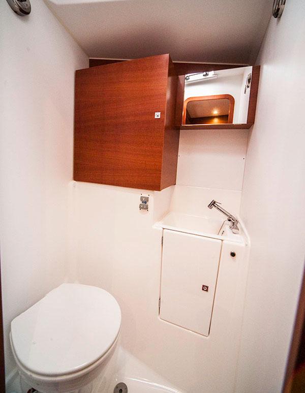 Photo #28 - Dufour 56 Exclusive - 5 + 1 cab. (Bazilio) in Primosten - 39956