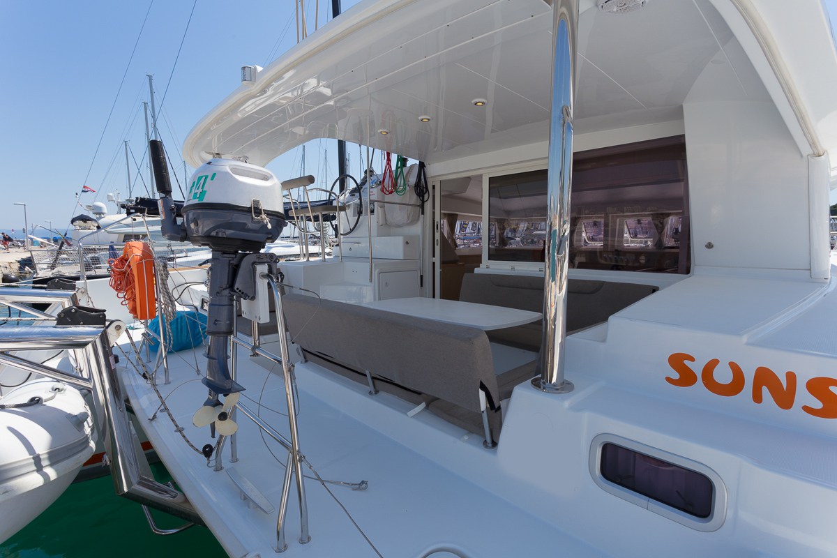 Photo #6 - Lagoon 400 S2 - 4 + 2 cab. (Sunshine) in Split - 39959