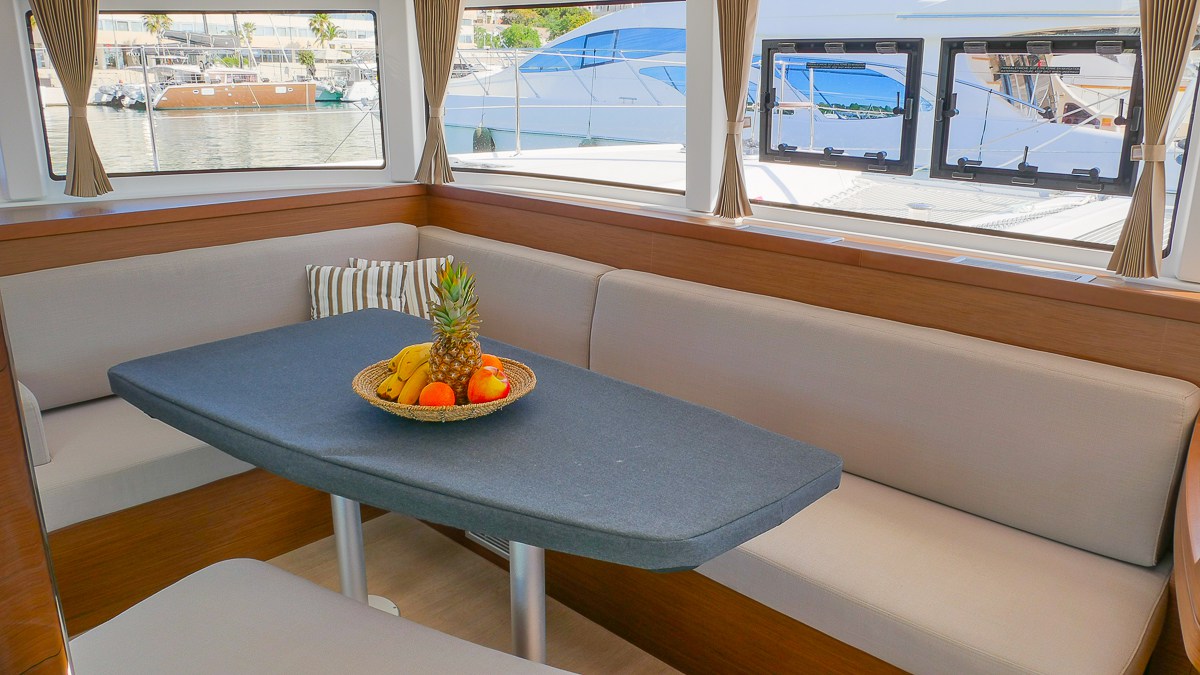 Photo #17 - Lagoon 42 - 4 + 2 cab. (Sea Voyager) in Split - 39964
