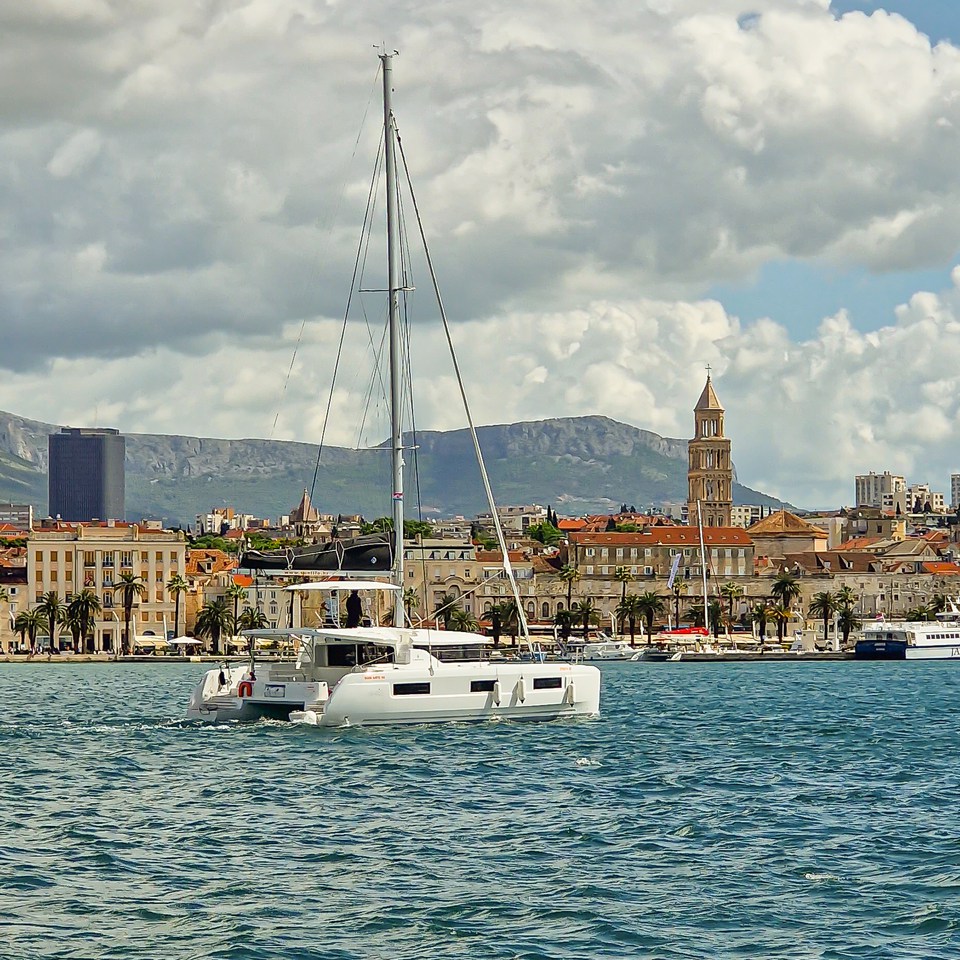 Photo #4 - Lagoon 46 - 4 + 2 cab. (Felicita) in Split - 39965