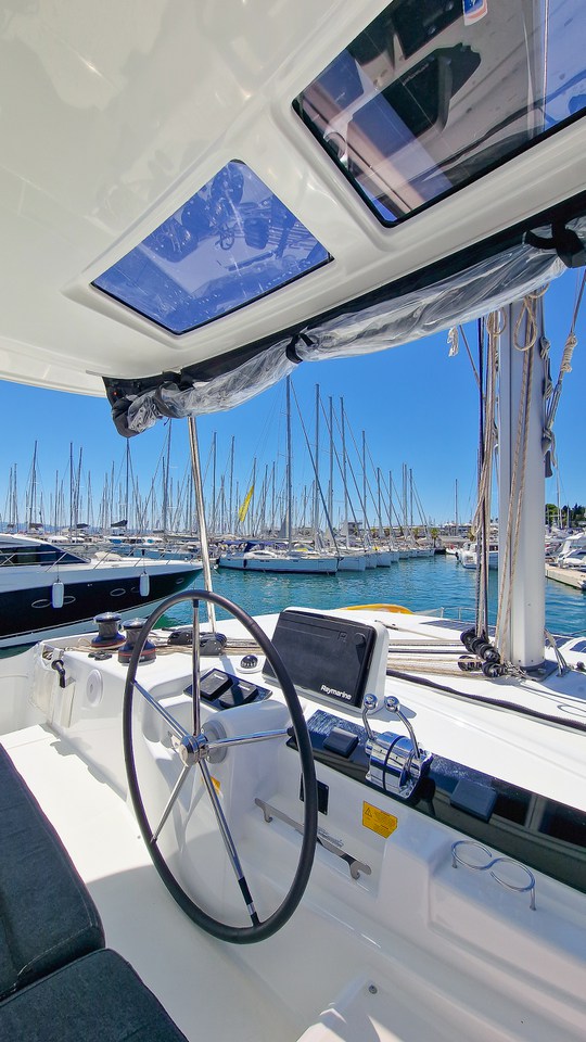Photo #8 - Lagoon 46 - 4 + 2 cab. (Felicita) in Split - 39965
