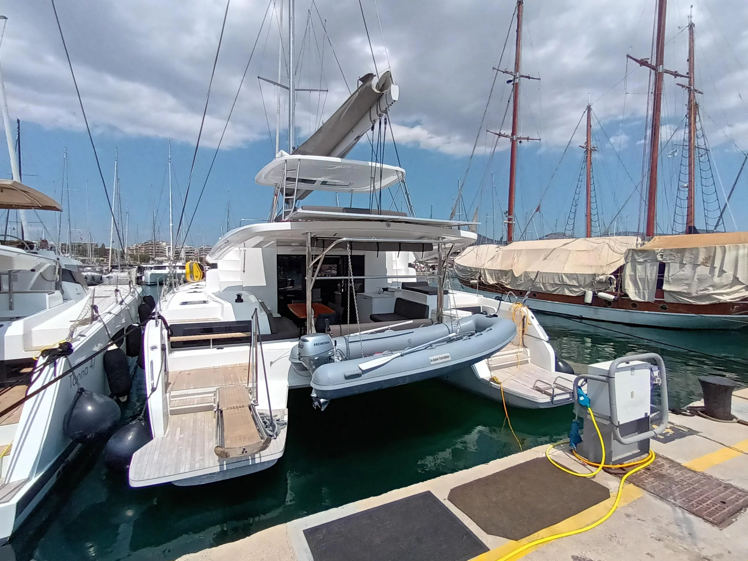 Lagoon 51 - 6 + 2 cab. (Minotavros)  - 2