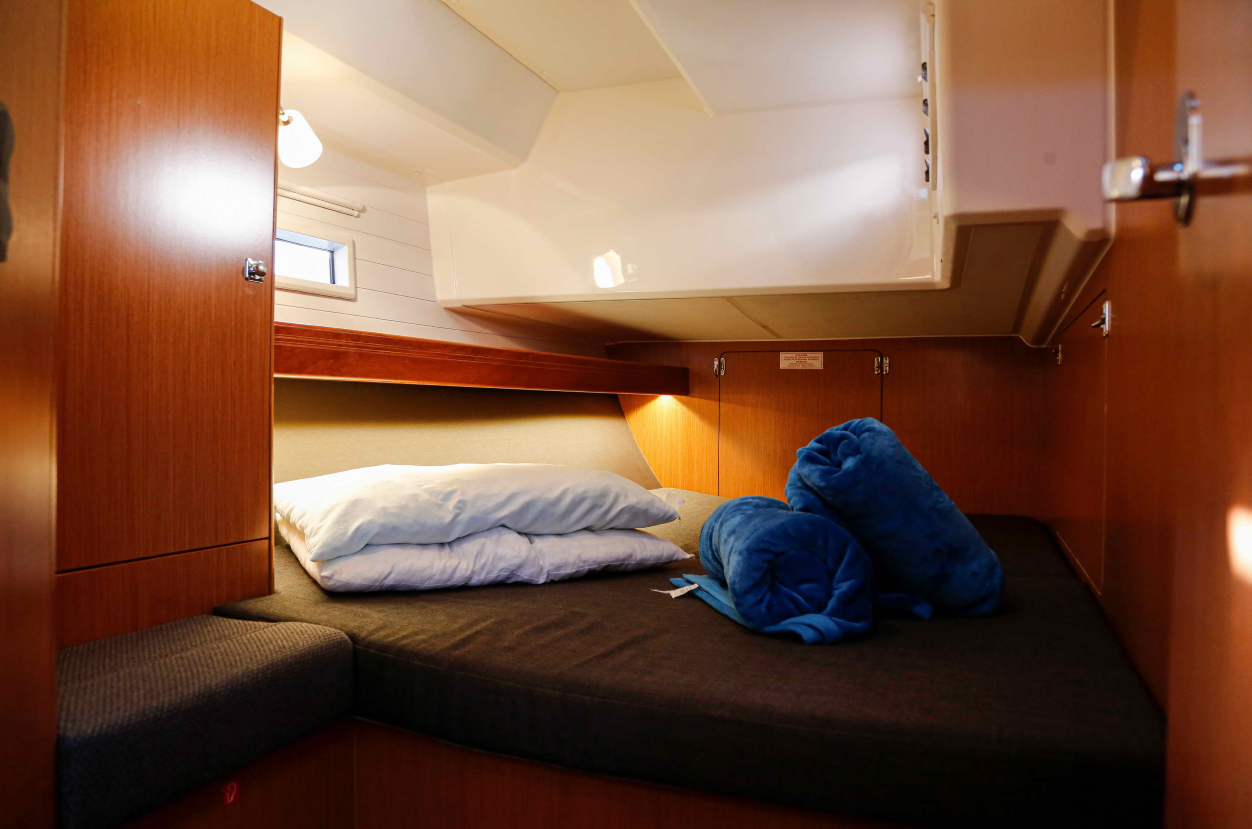 Photo #12 - Bavaria Cruiser 46 - 4 cab. (ECONOMY) en Portisco - 39999