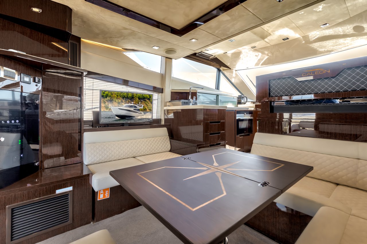 Photo #18 - Galeon 420 Fly (Amber Blue) in Sukosan - 40009