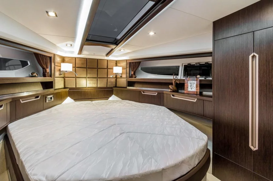 Galeon 420 Fly (Amber Blue)  - 23