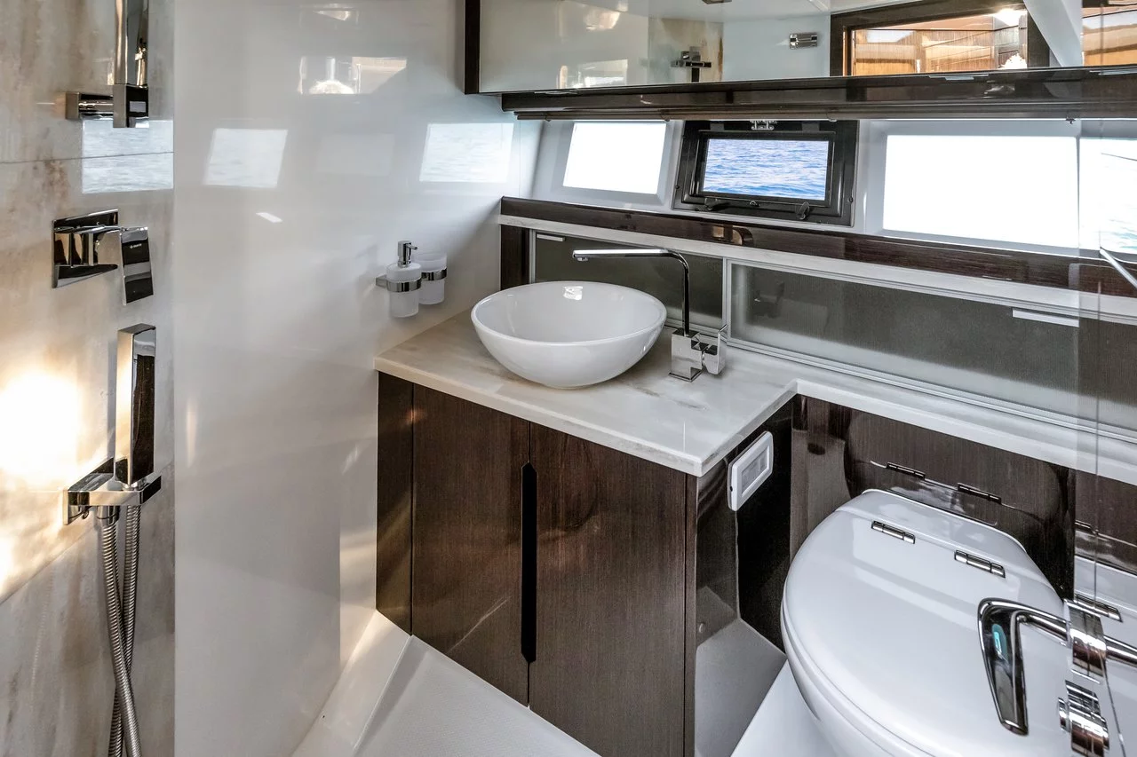 Galeon 420 Fly (Amber Blue)  - 27