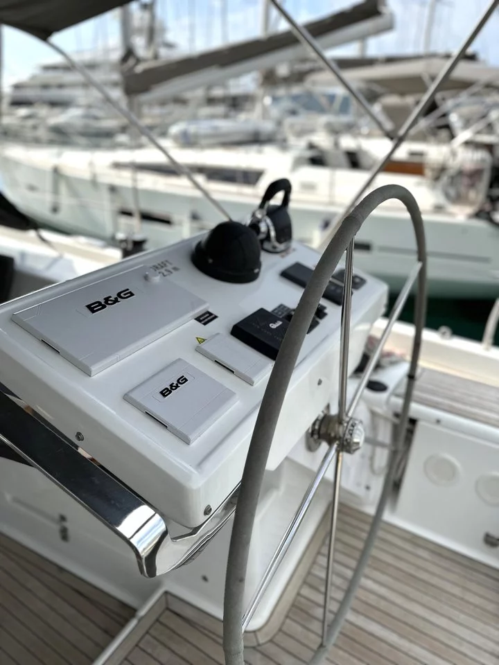 Hanse 588 - 5 + 1 cab. (Leah)  - 6