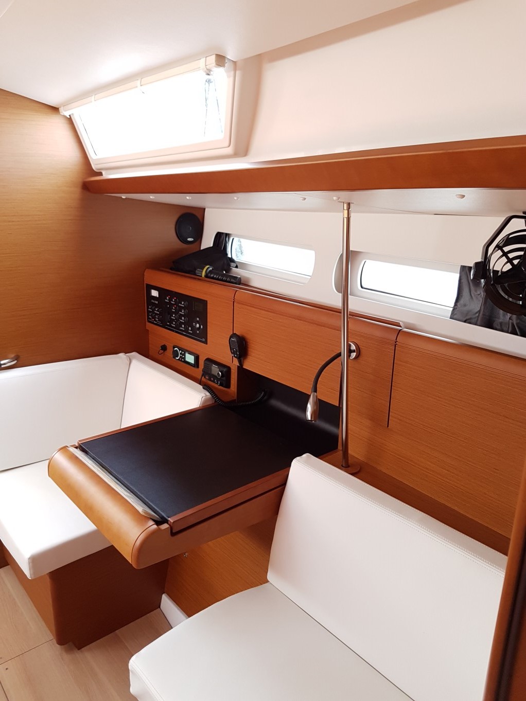 Photo #8 - Sun Odyssey 419 - 3 cab. (Jazz) en Sukosan - 40037