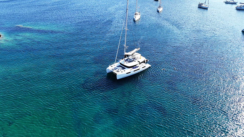 Photo #18 - Lagoon 51 - 6 + 2 cab. (Spring) in Athen - 40038