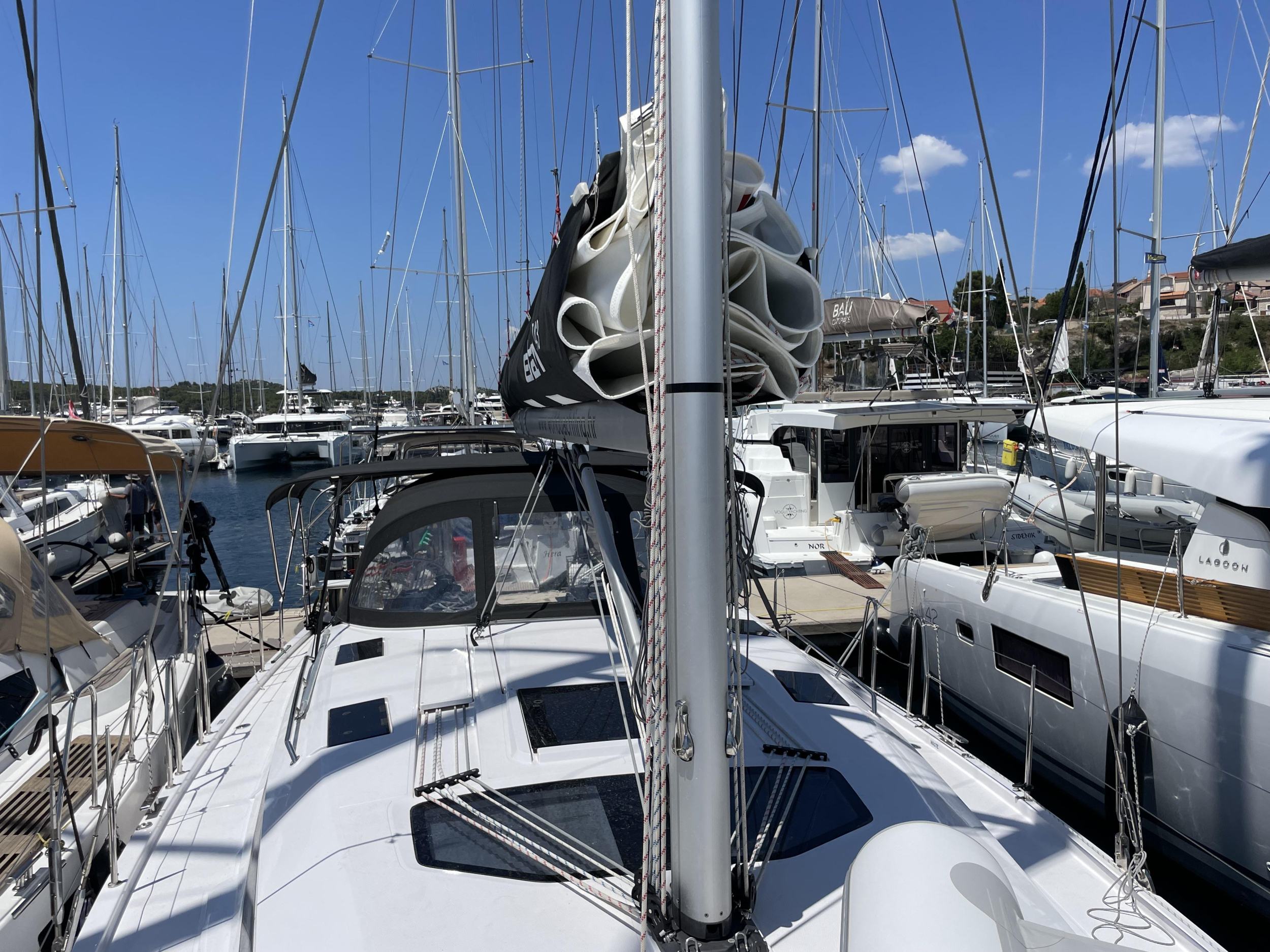 Photo #11 - Elan Impression 45 - 4 cab. (St. Marie) in Sibenik - 40085