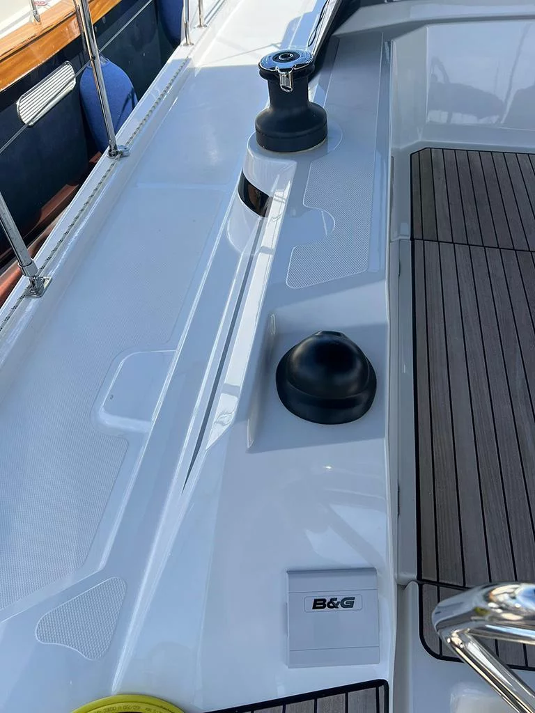 Bavaria C38 (Ohana)  - 10