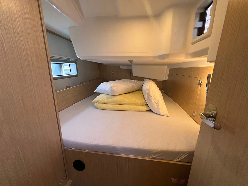 Bavaria C38 (Ohana)  - 32