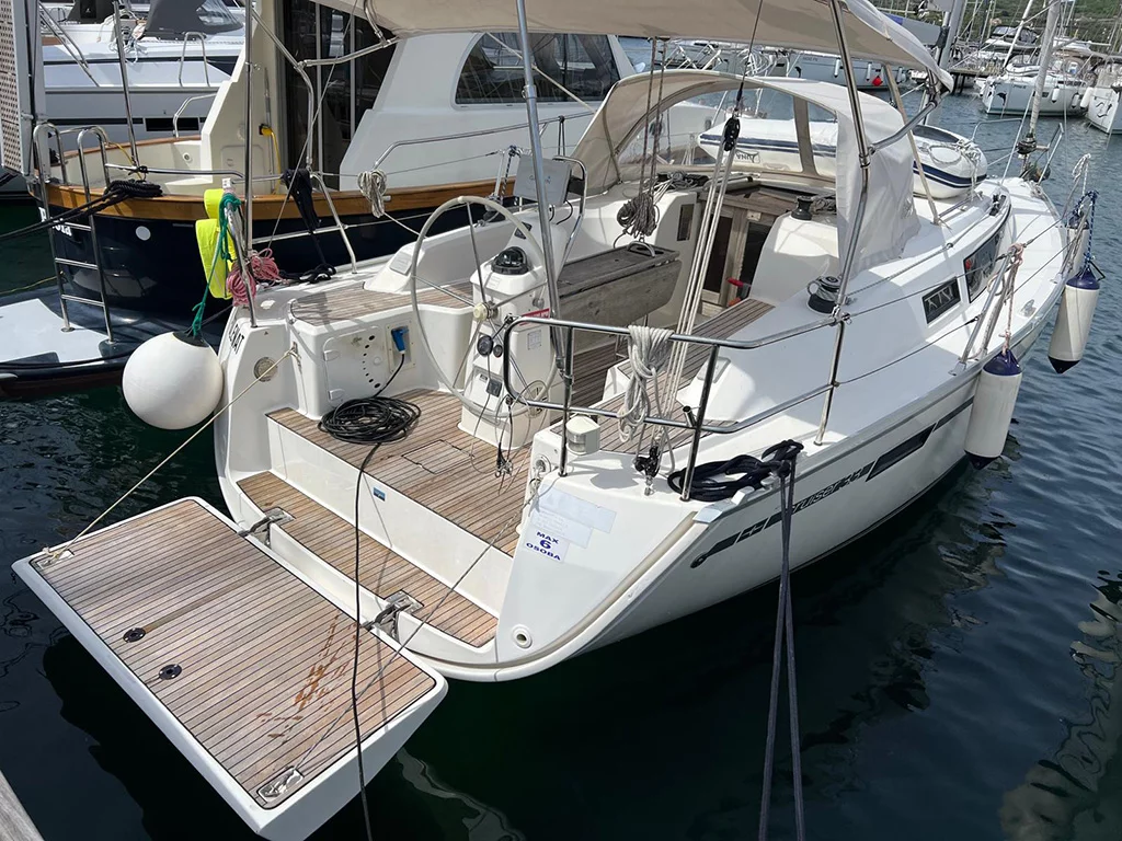 Bavaria Cruiser 33 (Pulenat)  - 2