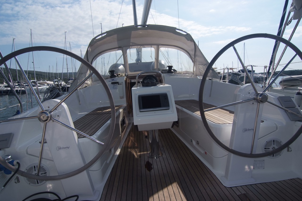 Photo #6 - Bavaria Cruiser 37 - 3 cab. (Dori) in Krk - 40117