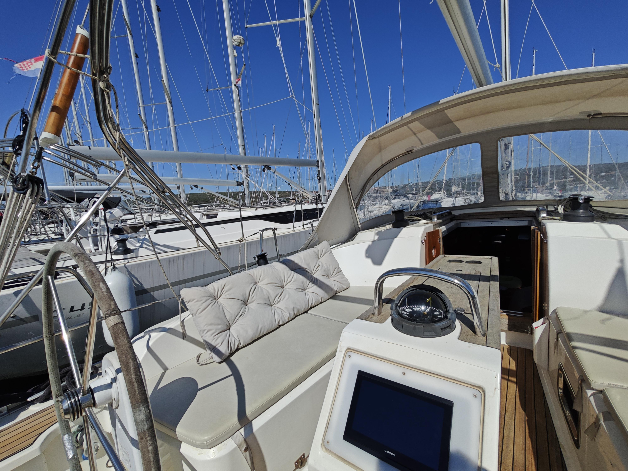 Photo #5 - Bavaria Cruiser 37 - 3 cab. (Jugo) in Krk - 40118