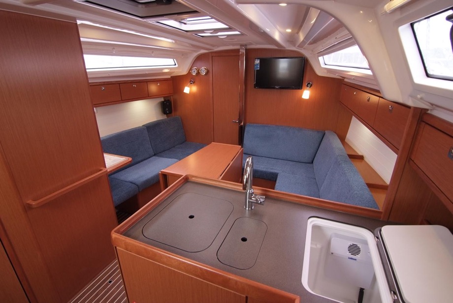 Photo #12 - Bavaria Cruiser 37 - 3 cab. (Jugo) in Krk - 40118