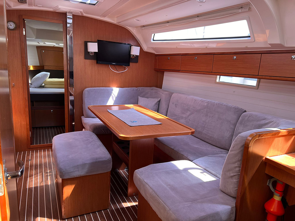 Photo #17 - Bavaria Cruiser 41 - 3 cab. (Jazz) in Krk - 40119