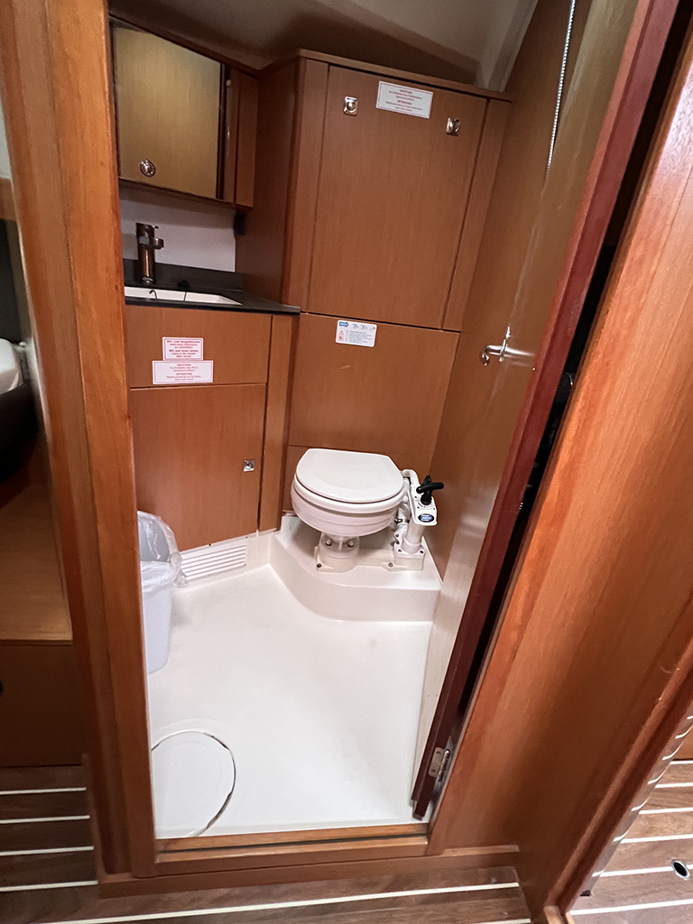 Photo #45 - Bavaria Cruiser 41 - 3 cab. (Levant) en Krk - 40120