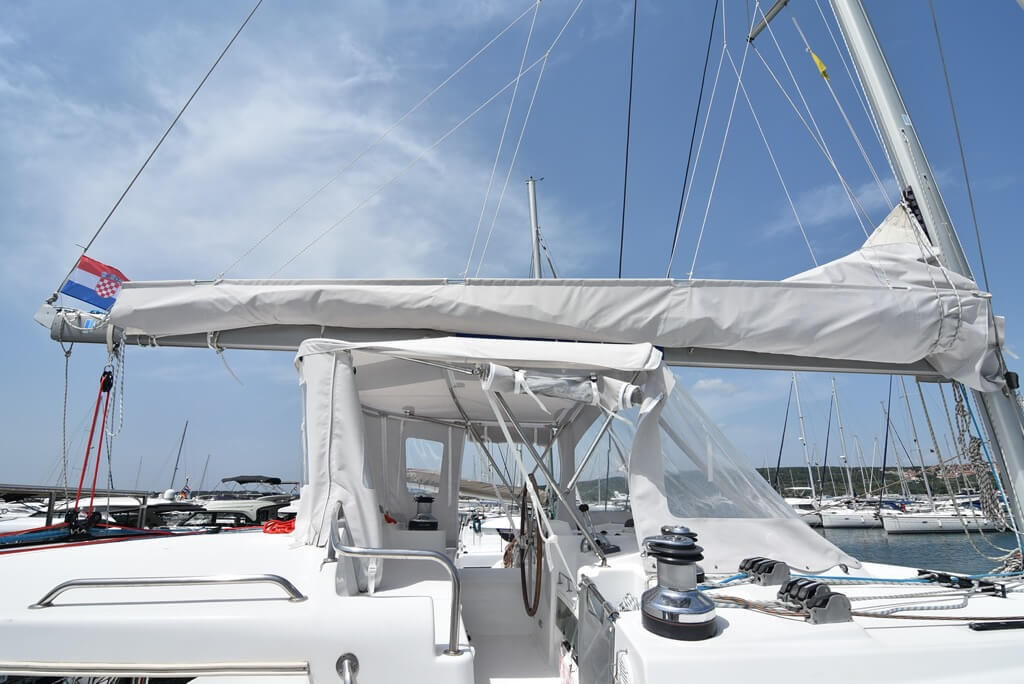 Photo #5 - Lagoon 440 - 4 + 2 cab. (Oceanus) en Krk - 40132