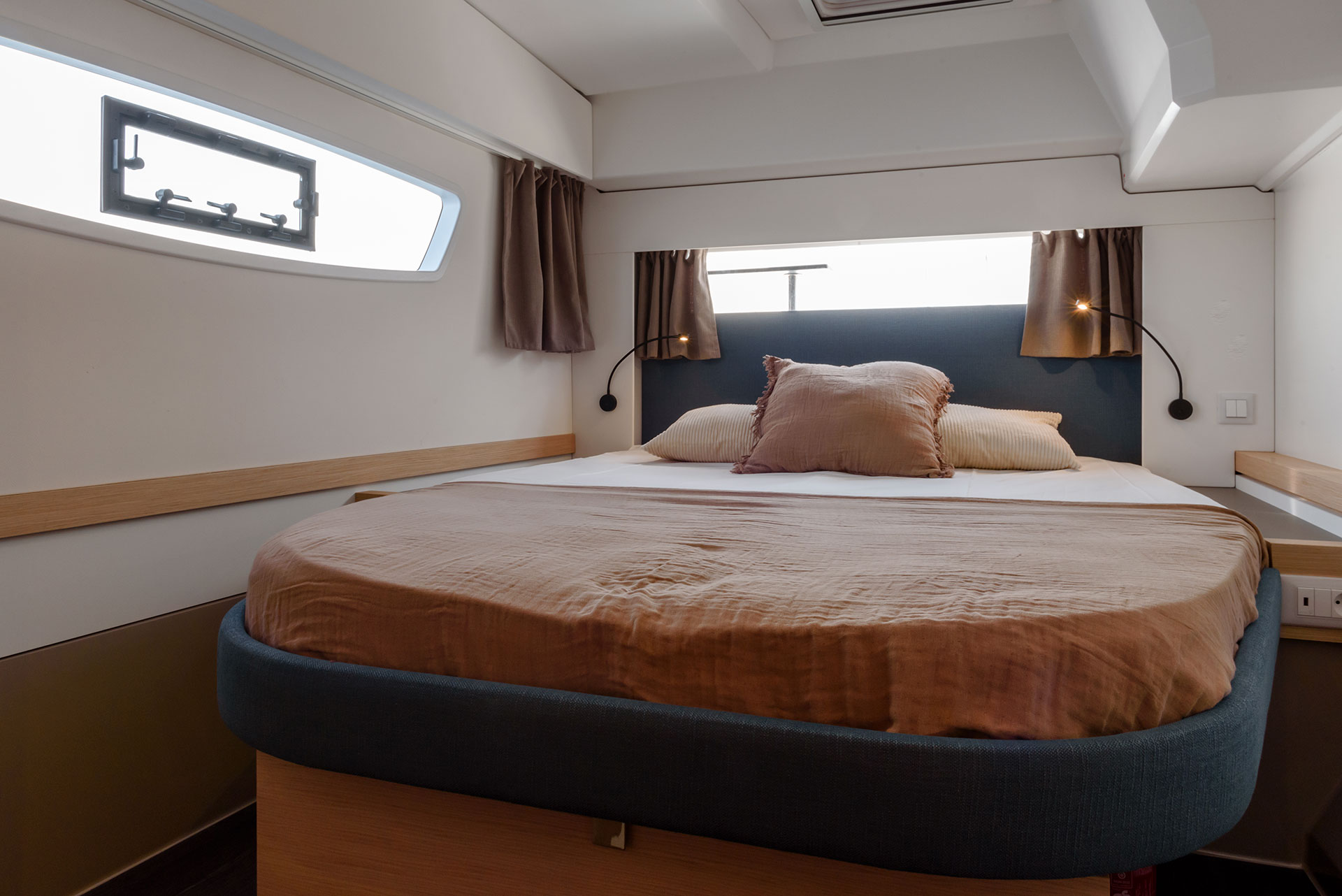 Photo #11 - Fountaine Pajot Astrea 42 - 4 + 1 cab. (Amapola) in Cannigione - 40158