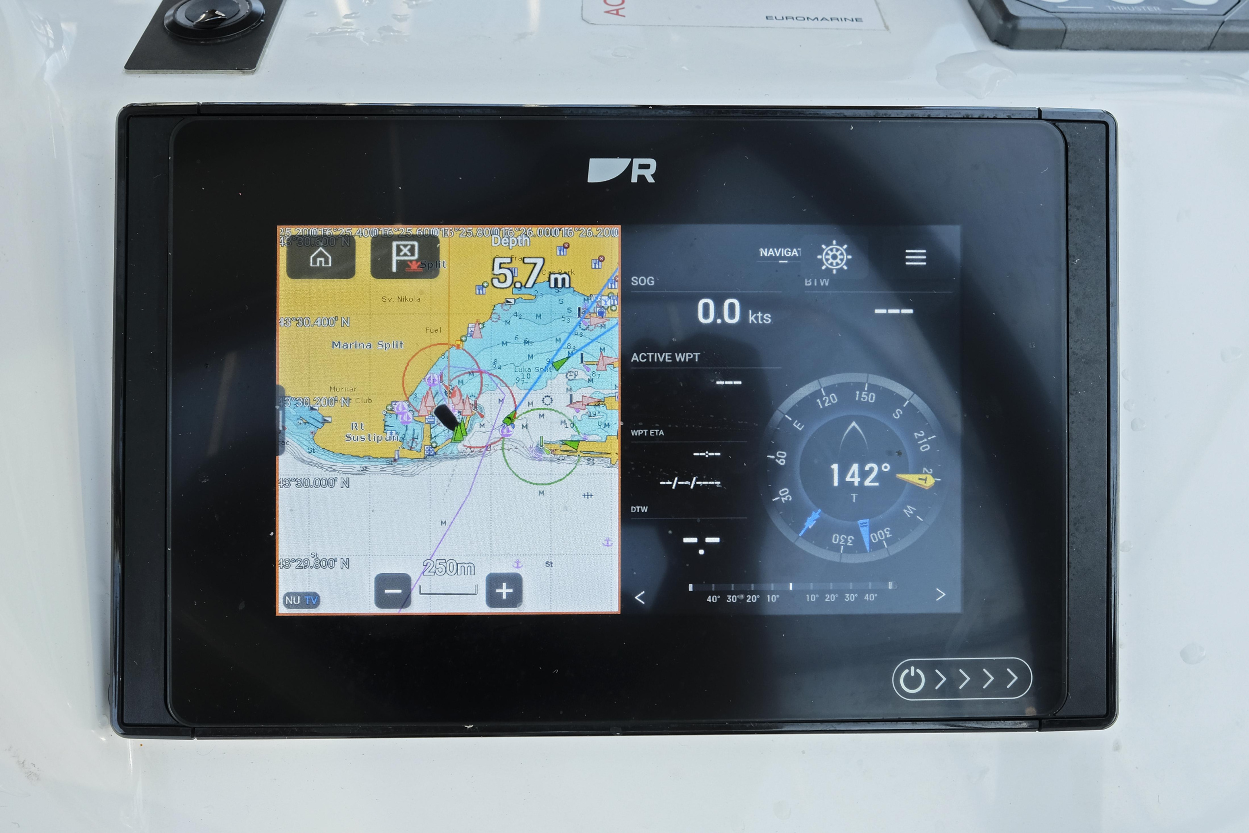 Photo #18 - Sun Odyssey 380 (Sea Kiss) en Split - 40182