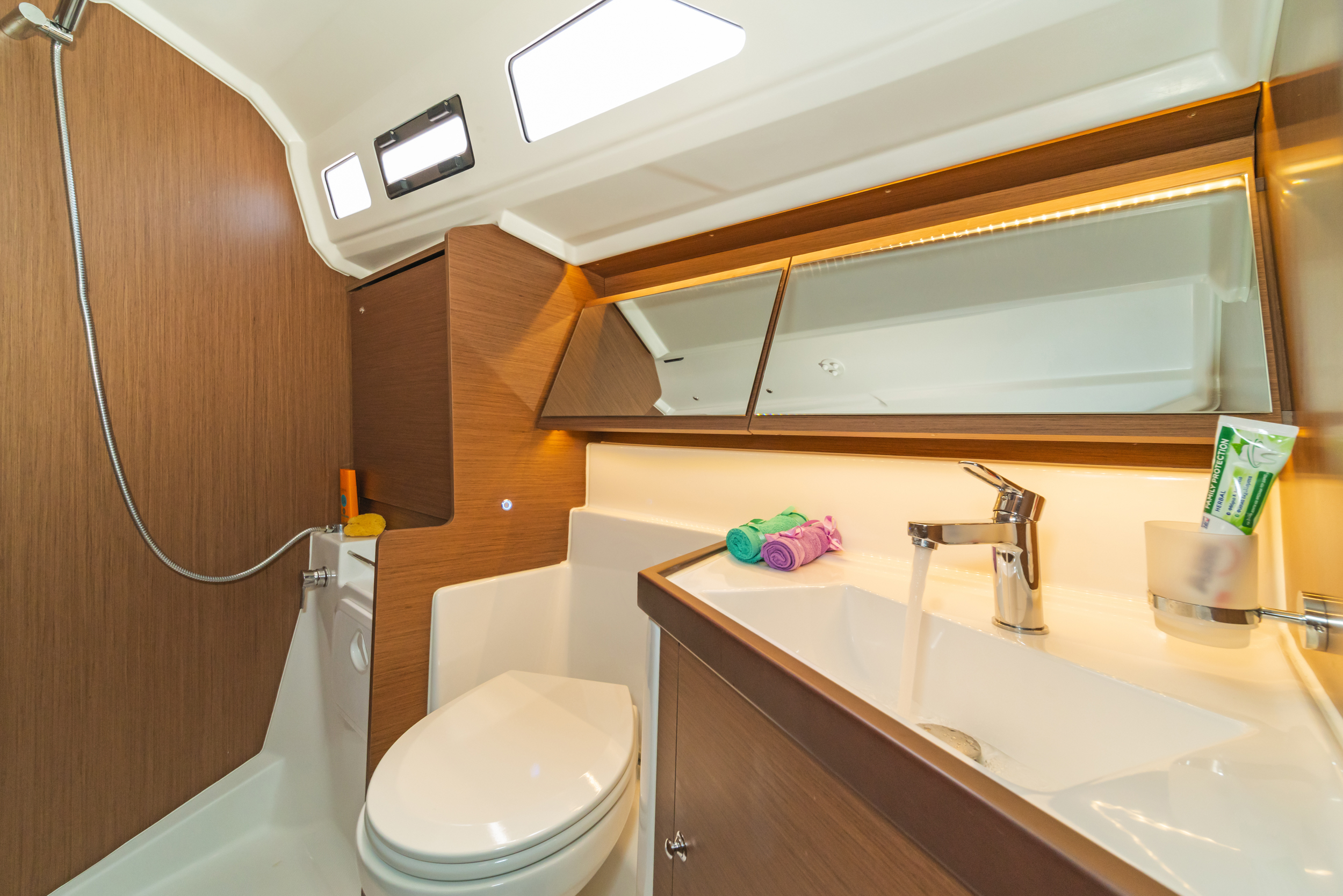 Photo #12 - Oceanis 40.1 - 3 cab. (Ariadne) en Lefkada - 40209