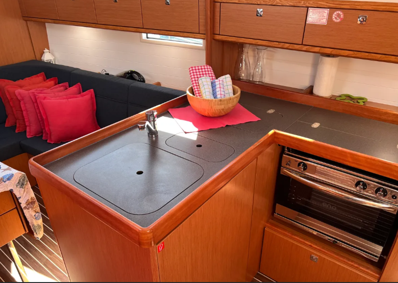 Photo #6 - Bavaria Cruiser 37 - 3 cab. (Mia) en Split - 40213