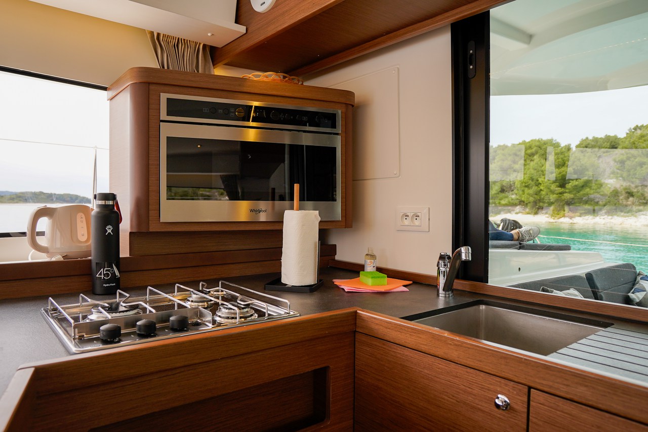 Photo #13 - Lagoon 42 - 4 + 2 cab. (Vesper) en Trogir - 40227