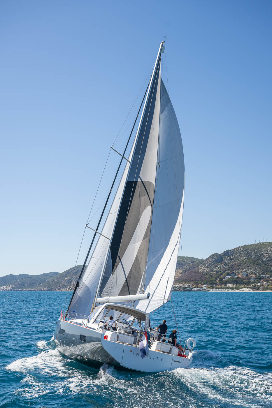Photo #4 - Oceanis 60 - 3 + 1 cab. (Infinity) in Kastela - 40229