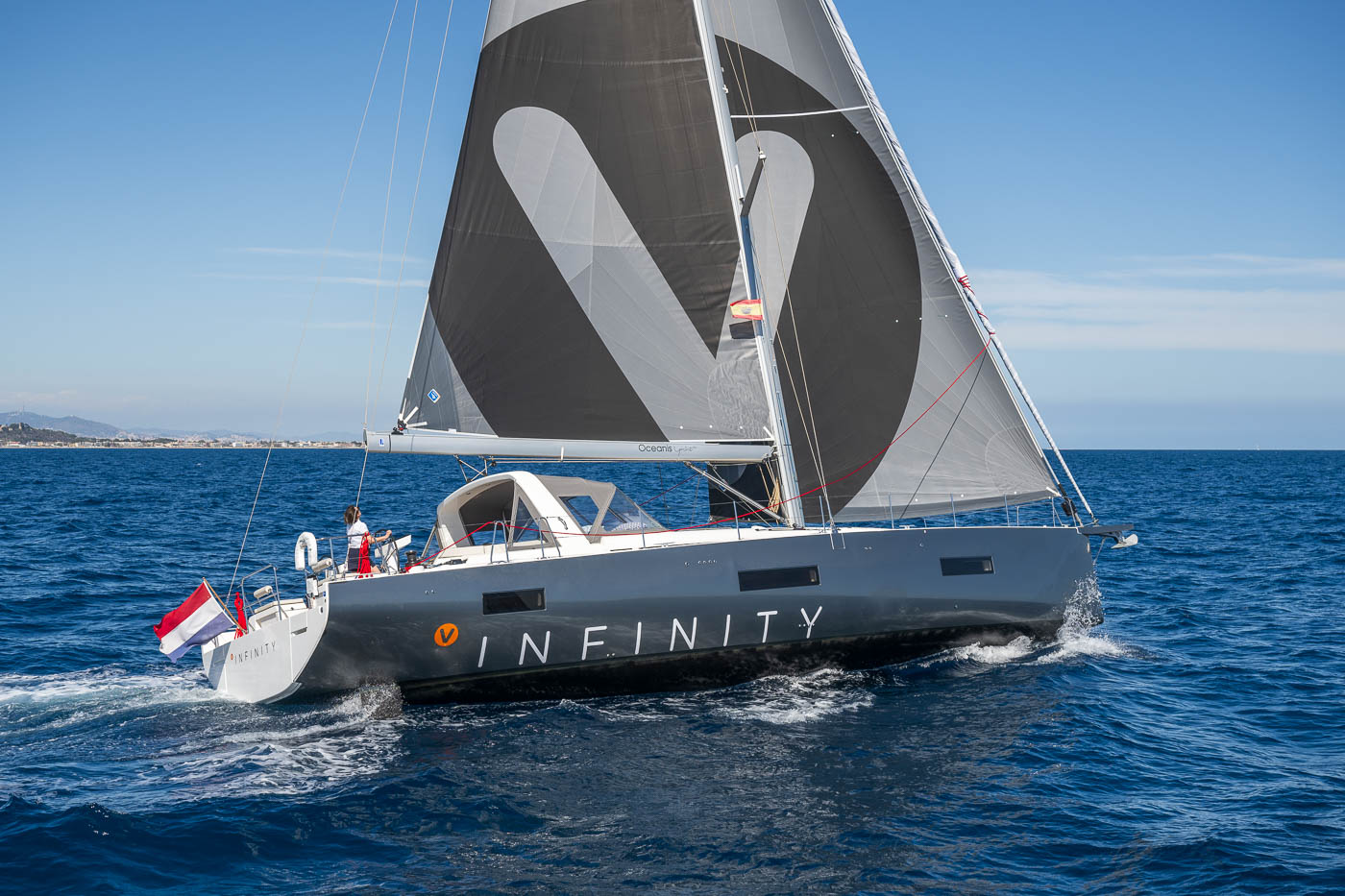 Photo #6 - Oceanis 60 - 3 + 1 cab. (Infinity) in Kastela - 40229