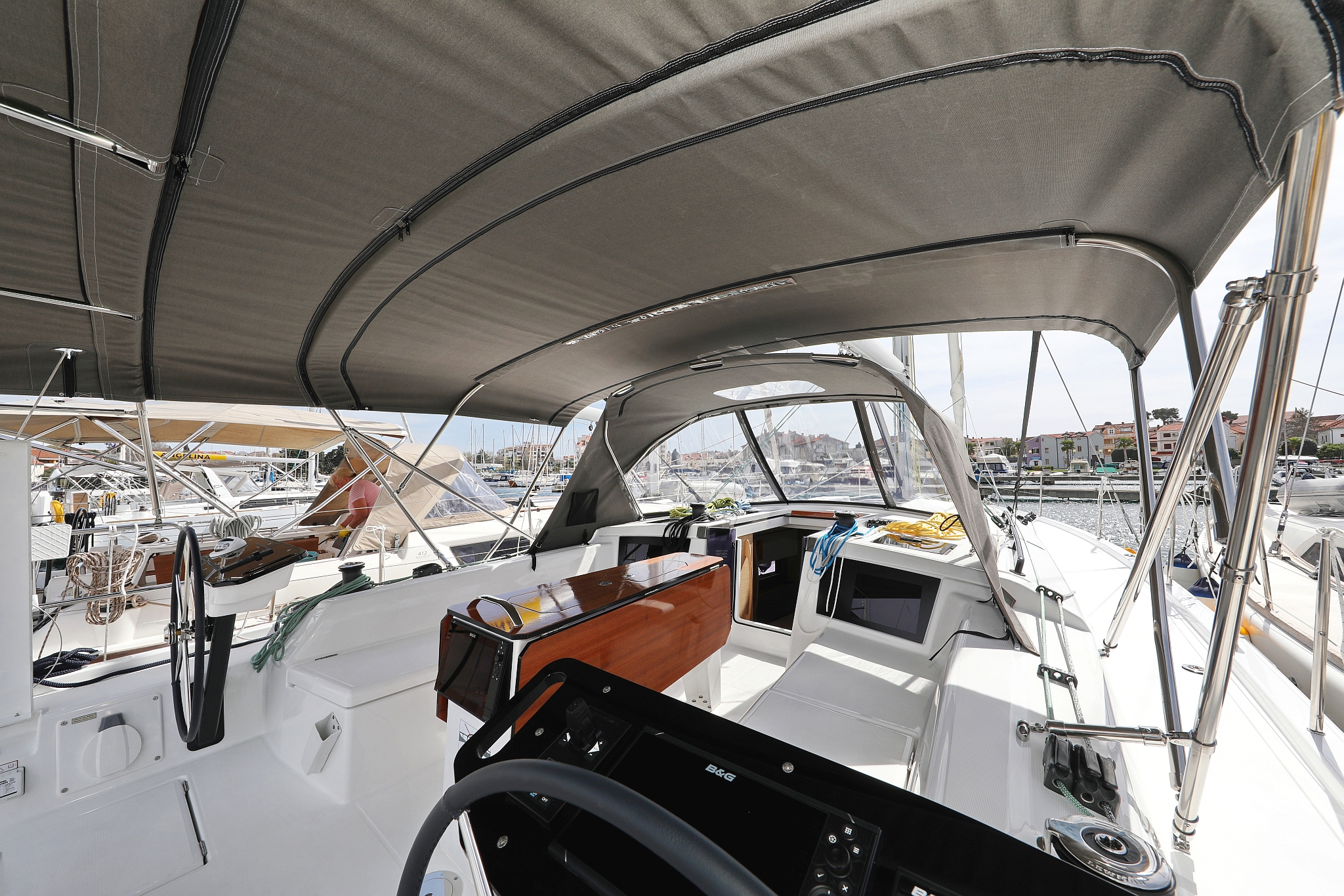 Photo #6 - Dufour 41 - 4 cab. (Wild Rose) in Primosten - 40236