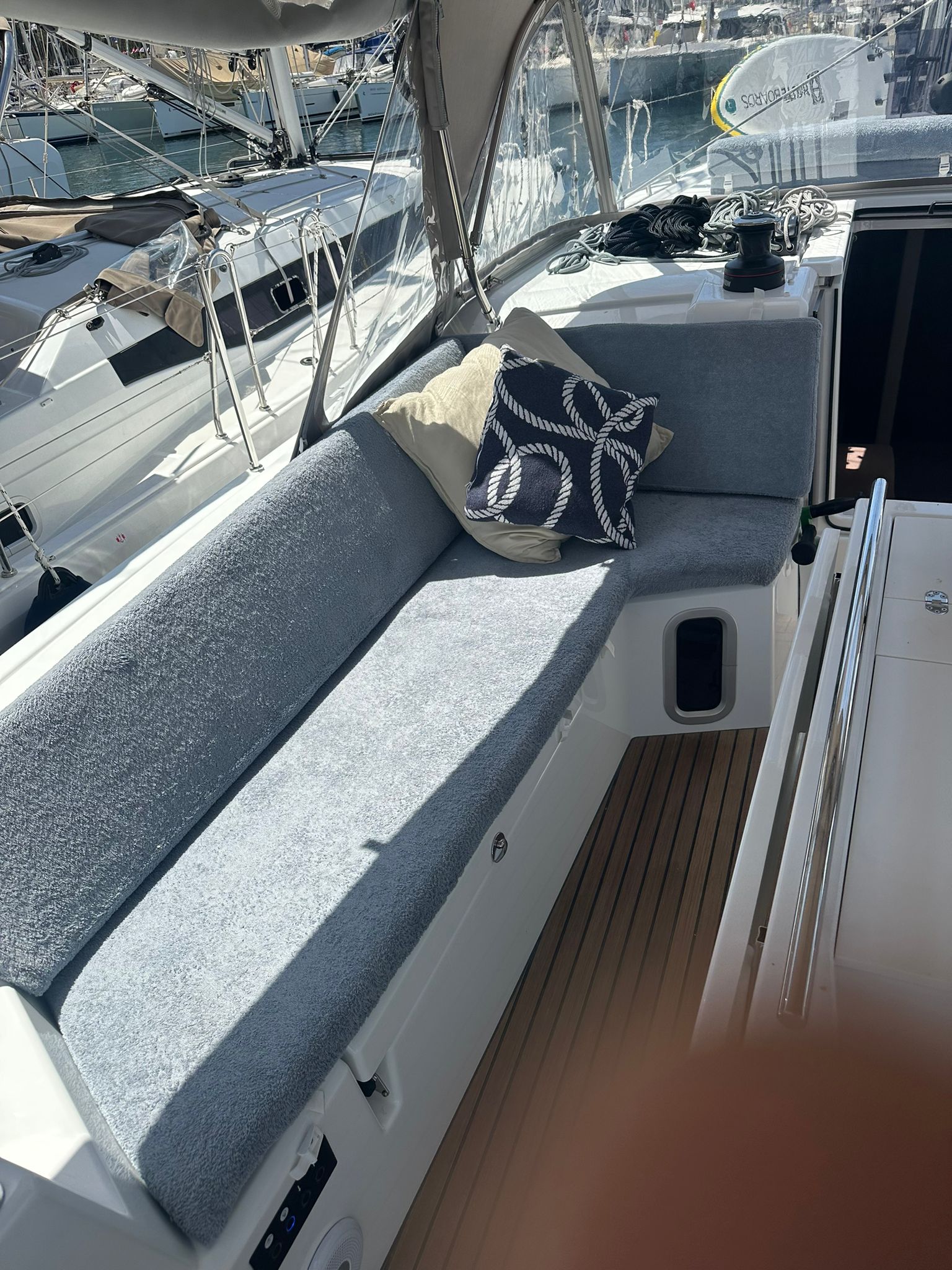 Photo #6 - Oceanis 40.1 - 3 cab. (Noi) in Fethiye - 40256