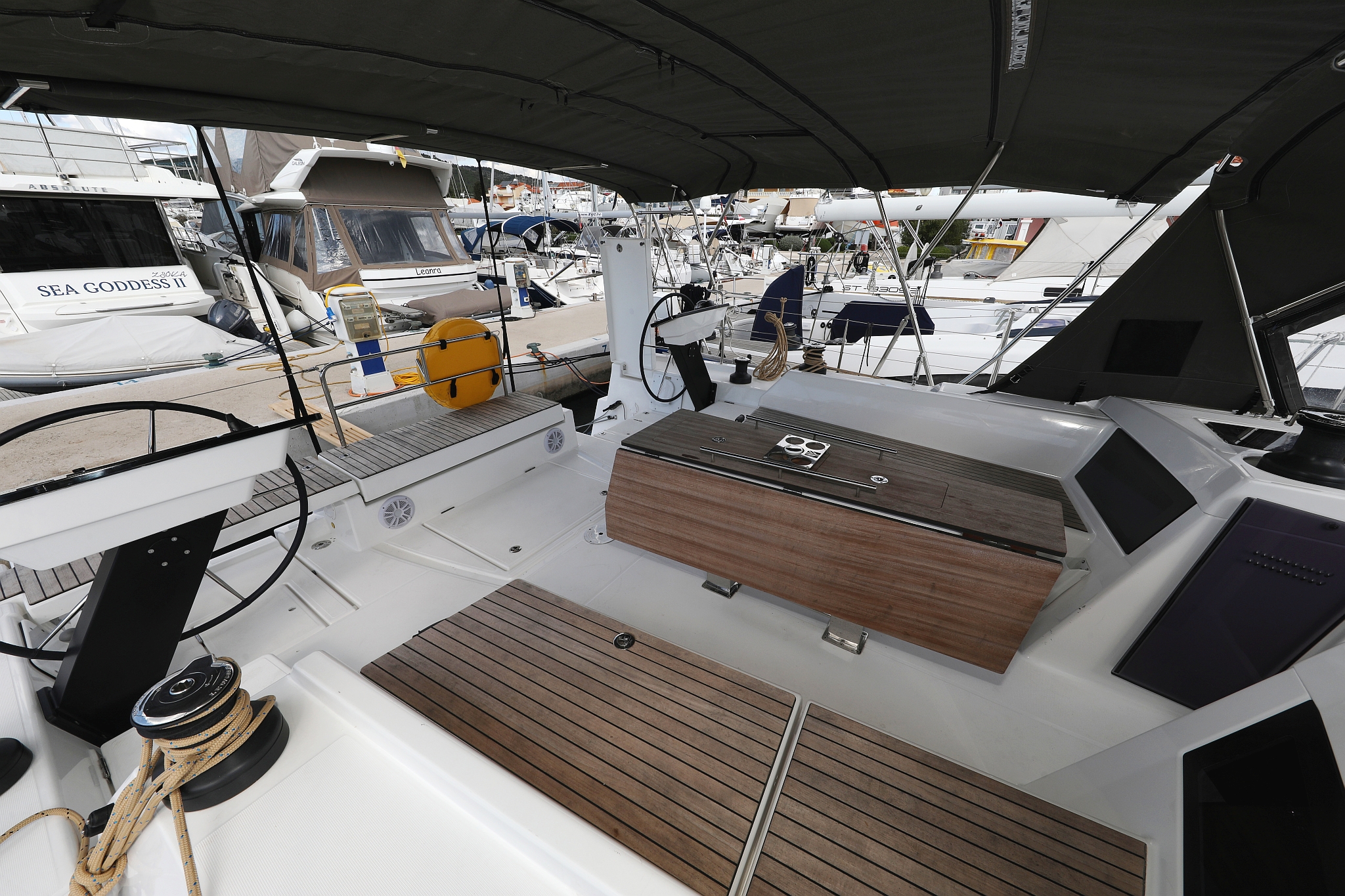 Photo #8 - Dufour 470 - 4 cab. (Tango) en Primosten - 40306