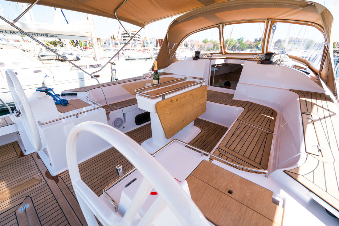 Photo #5 - Elan Impression 50 - 5 + 1 cab. (Escape II) in Biograd - 40326