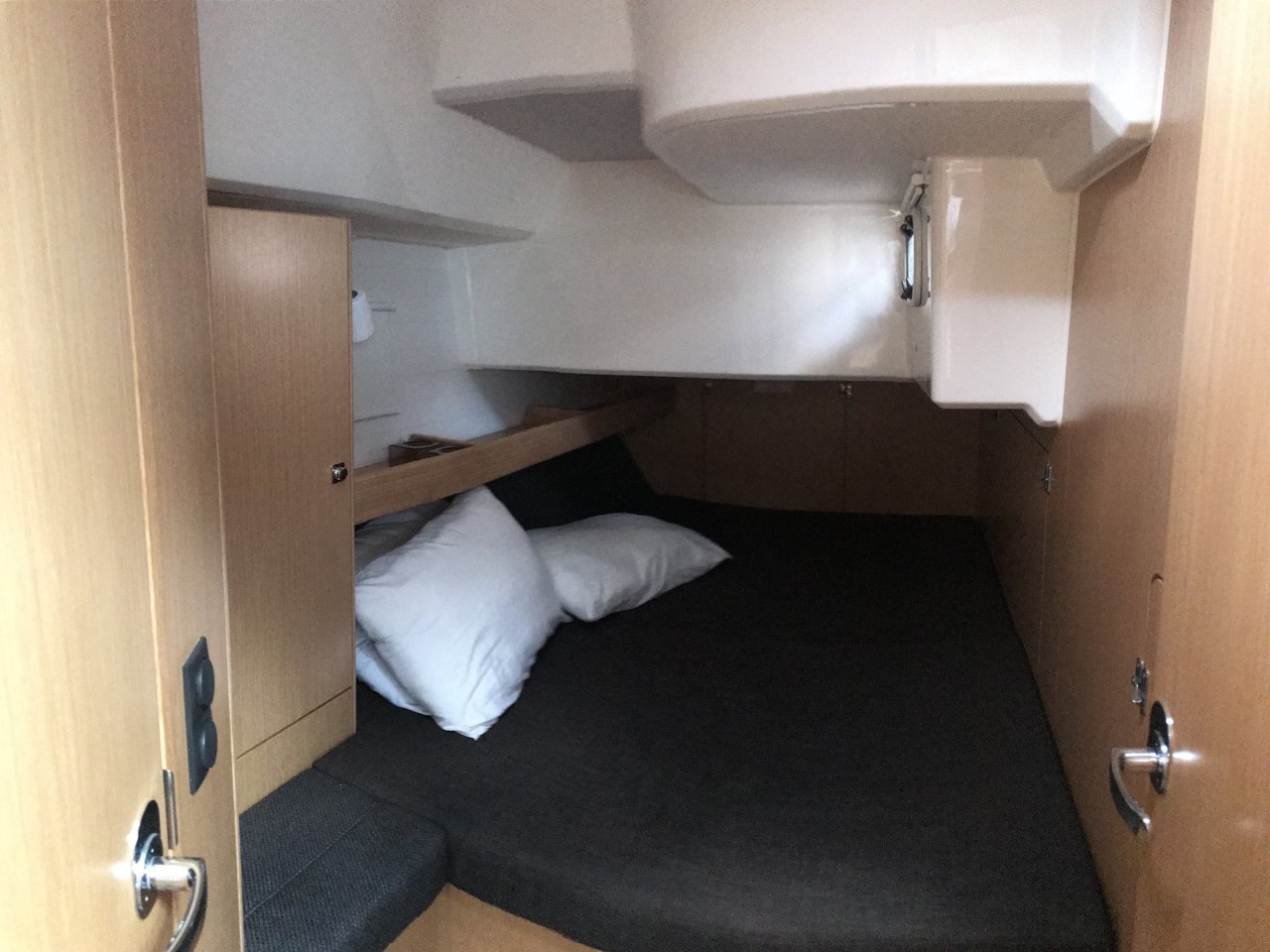 Photo #13 - Bavaria Cruiser 46 - 4 cab. (Oceanos) in Lavrion - 40369