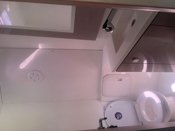 Photo #9 - Fountaine Pajot Isla 40 - 4 + 1 cab. (CALICO) in Parham Town - 40393