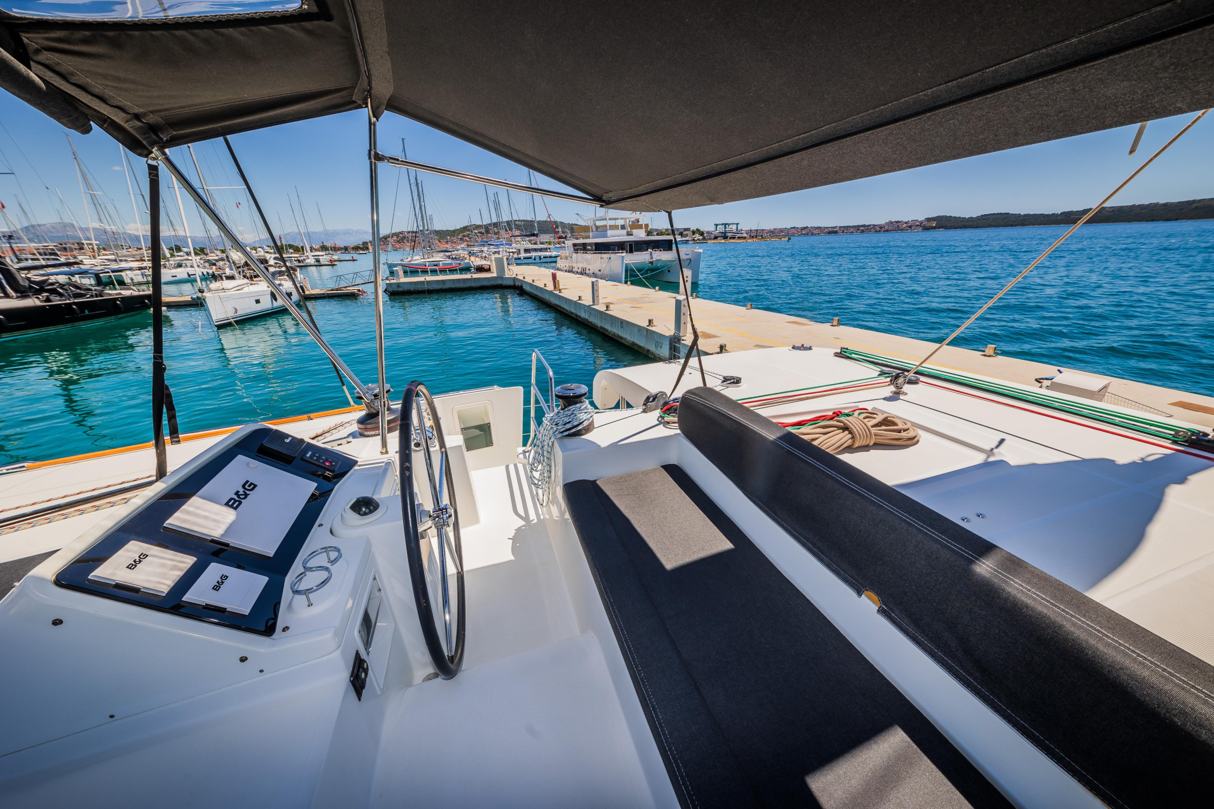 Photo #7 - Lagoon 450 F - 4 + 2 cab. (Shiva) en Trogir - 40394